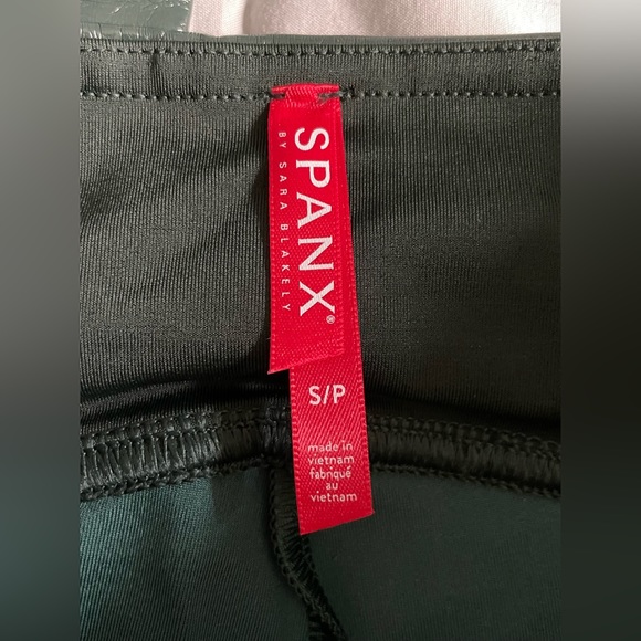 SPANX Leggings - Picture 2 of 7